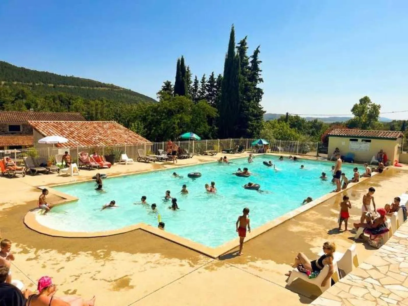 Camping 3 Etoiles - Piscine - Eec0Eh Lussas