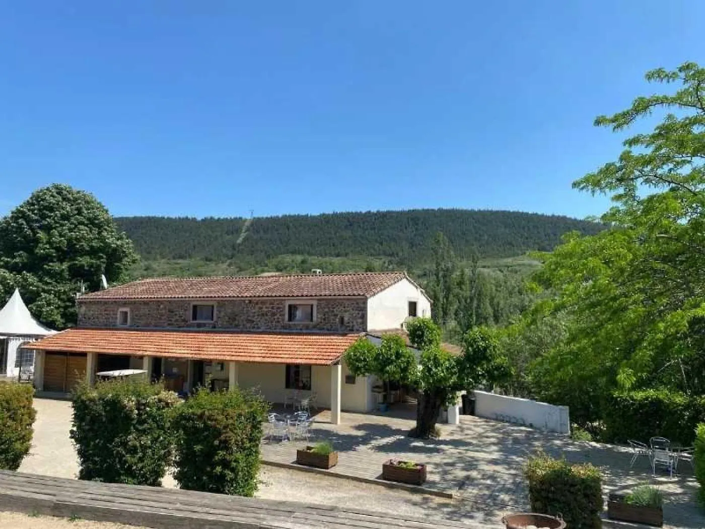 Camping 3 Etoiles - Piscine - Eec0Eh Lussas Campsite